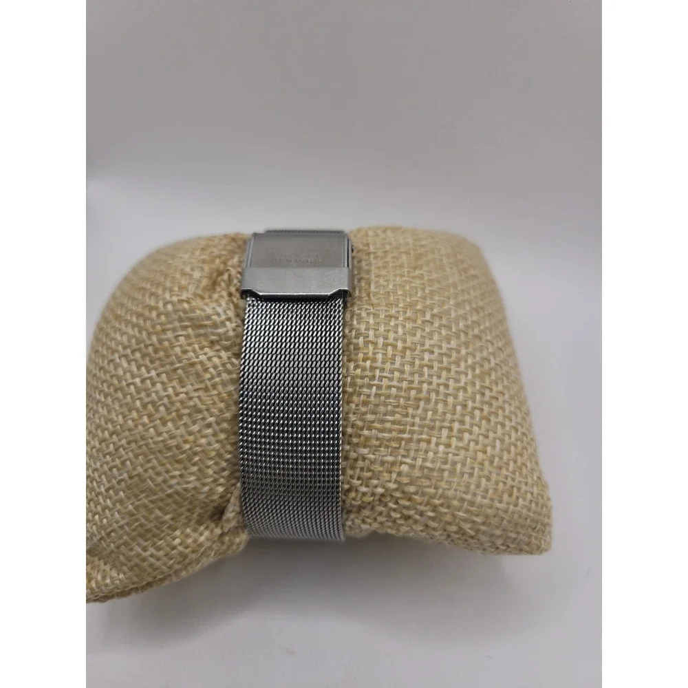 Skagen Denmark 16LGS Two Tone Quartz Watch Date Mesh Band 33.5mm